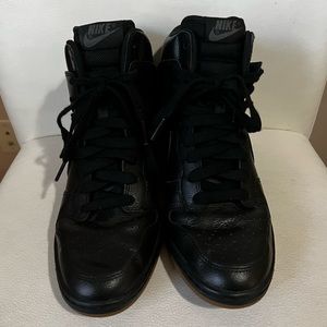 Nike black high heel sneaker shoe never worn size Women’s size 8